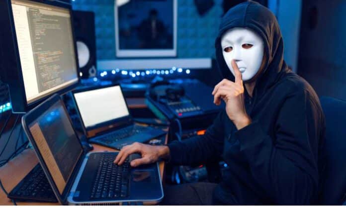 What is Dark Web? Exploring hidden content and its implications for online privacy.